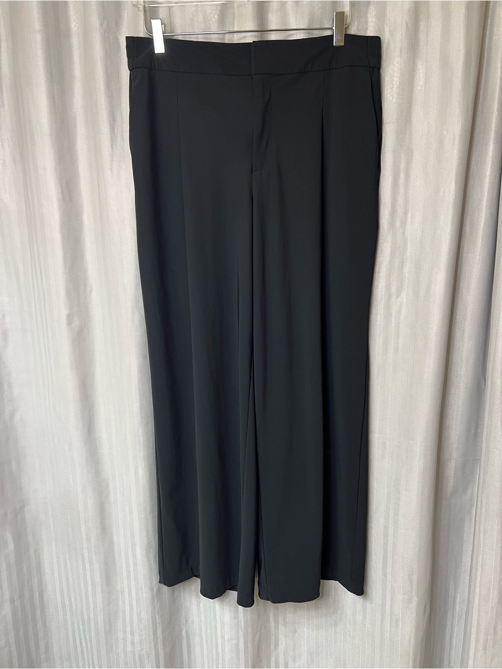 Athleta Pinnacle High Rise Wide Wide-Leg Trouser Pants in size 12